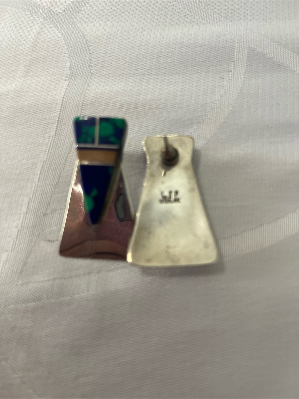 Sterling Silver Triangle Inlay Earrings with Blue-Green Stones vintage Navaho - Picture 9 of 10